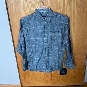 NWT Boys Claiborne button down shirt. Size M(10/12)